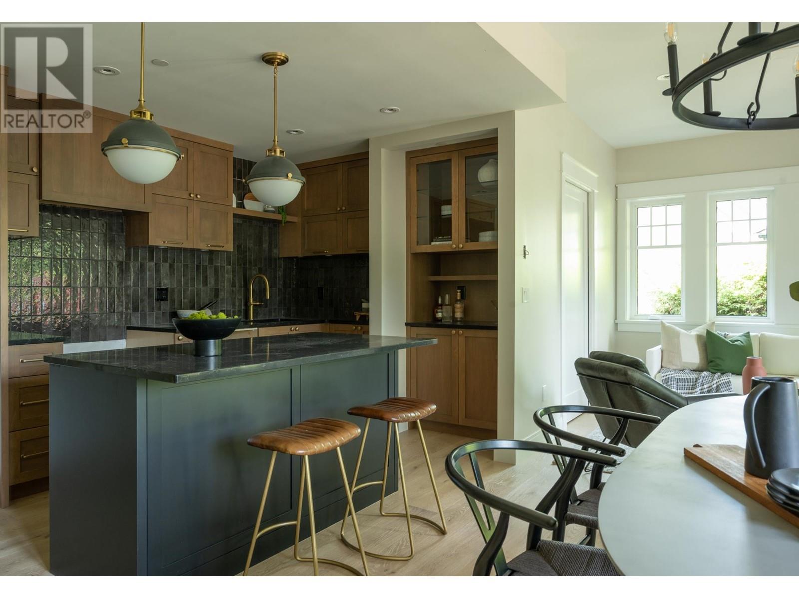 2 1456 W 45TH AVENUE located in Vancouver, British Columbia