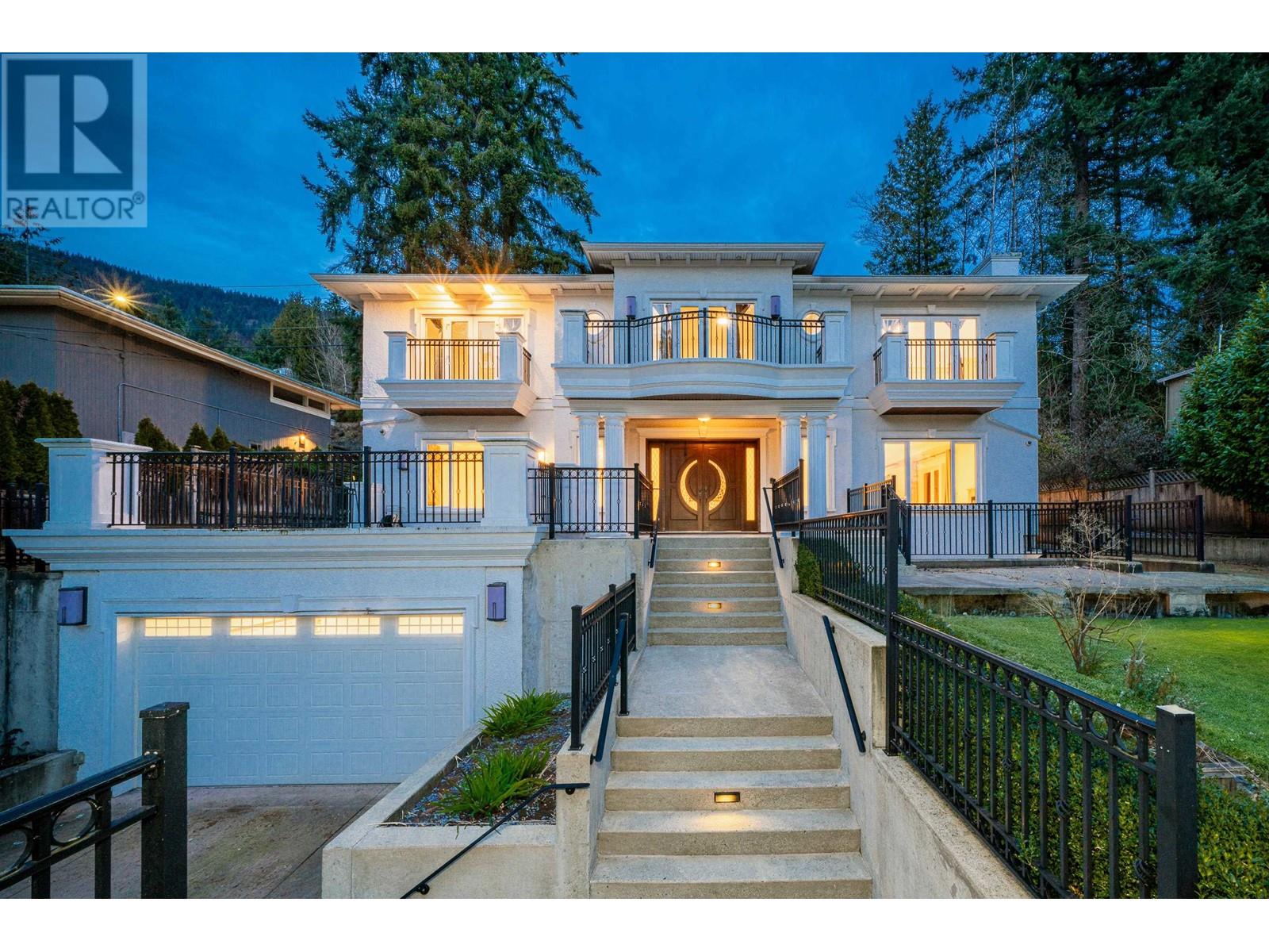 2765 ROSEBERY AVENUE located in West Vancouver, British Columbia