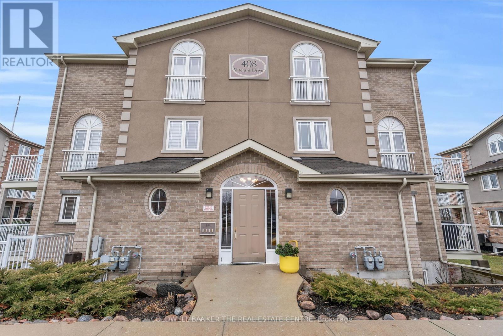 #8 -408 VETERANS DR located in Barrie, Ontario