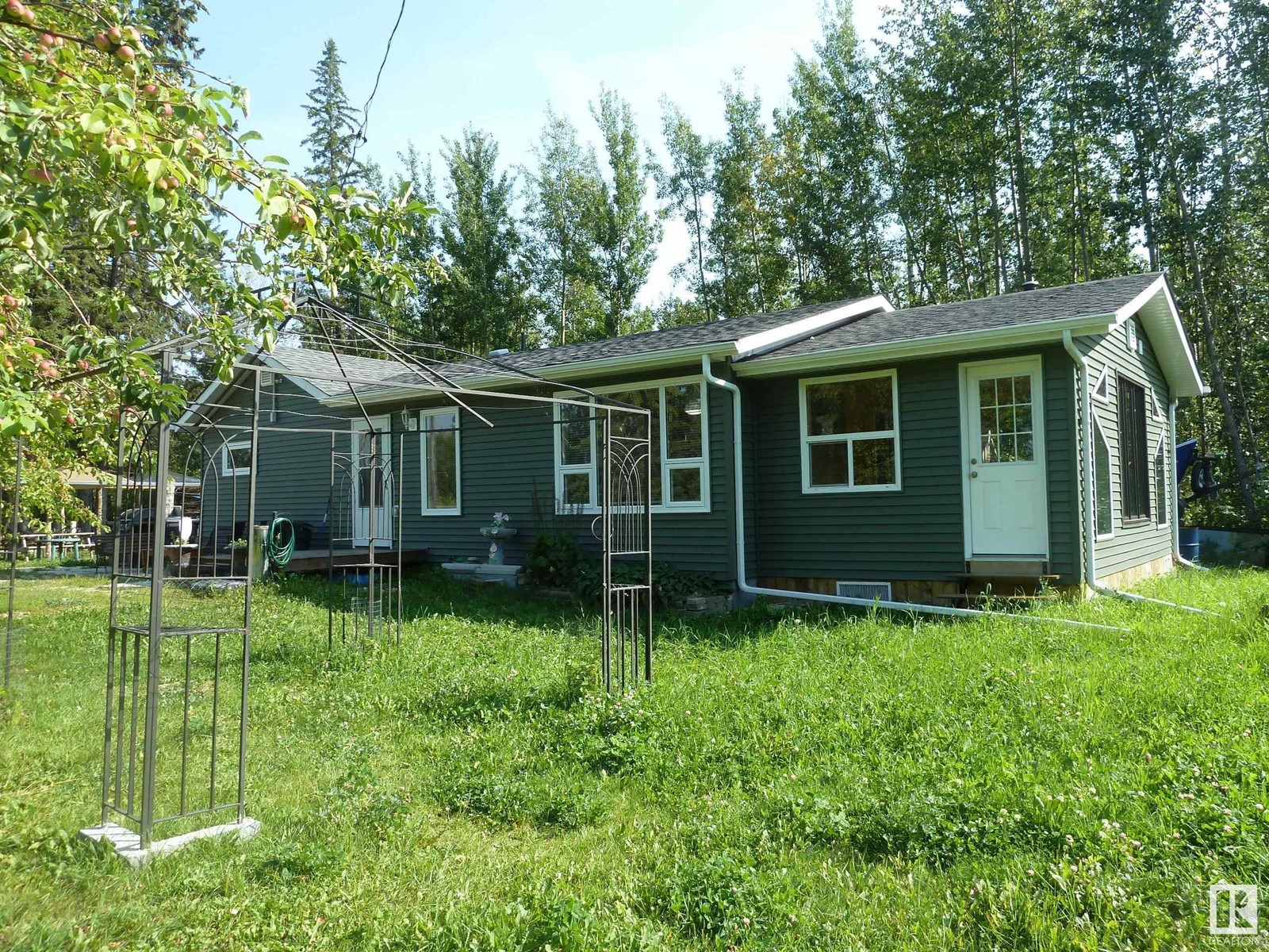 55118 RGE RD 33 located in Rural Lac Ste. Anne County, Alberta
