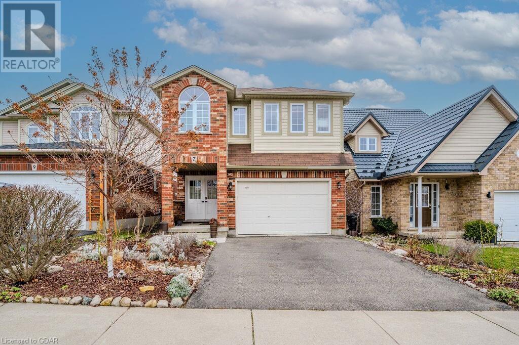 7 HENDERSON Drive located in Guelph, Ontario