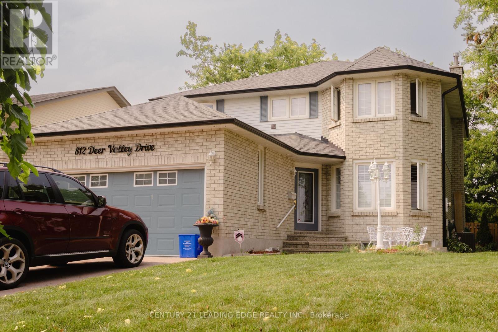 #BSMT -812 DEER VALLEY DR located in Oshawa, Ontario