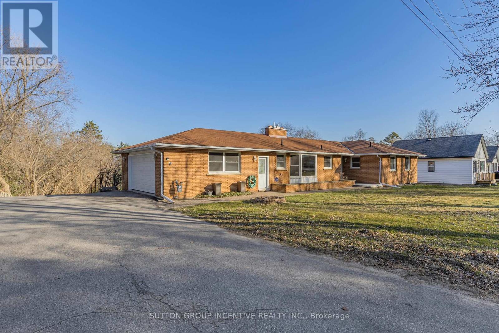 2160 SNOW VALLEY RD located in Springwater, Ontario
