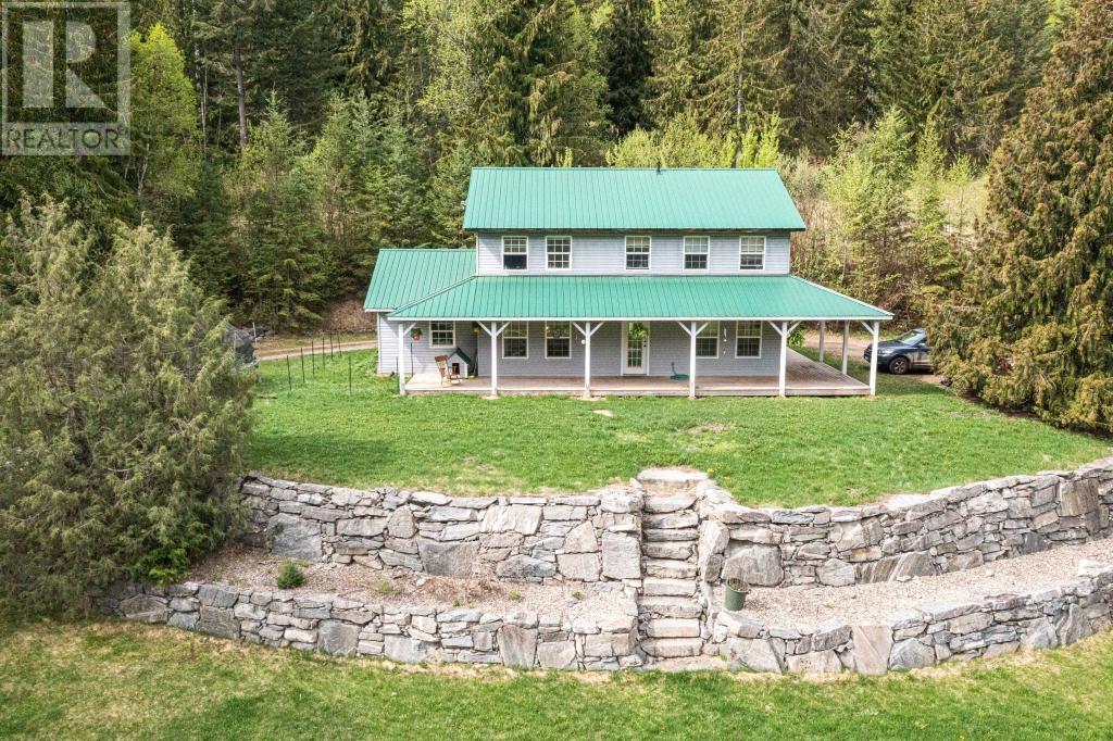 1125 PTARMIGAN RD located in Chase, British Columbia