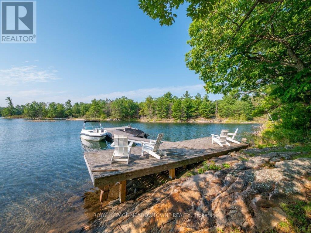 460 ISLAND located in The Archipelago (Archipelago South), Ontario