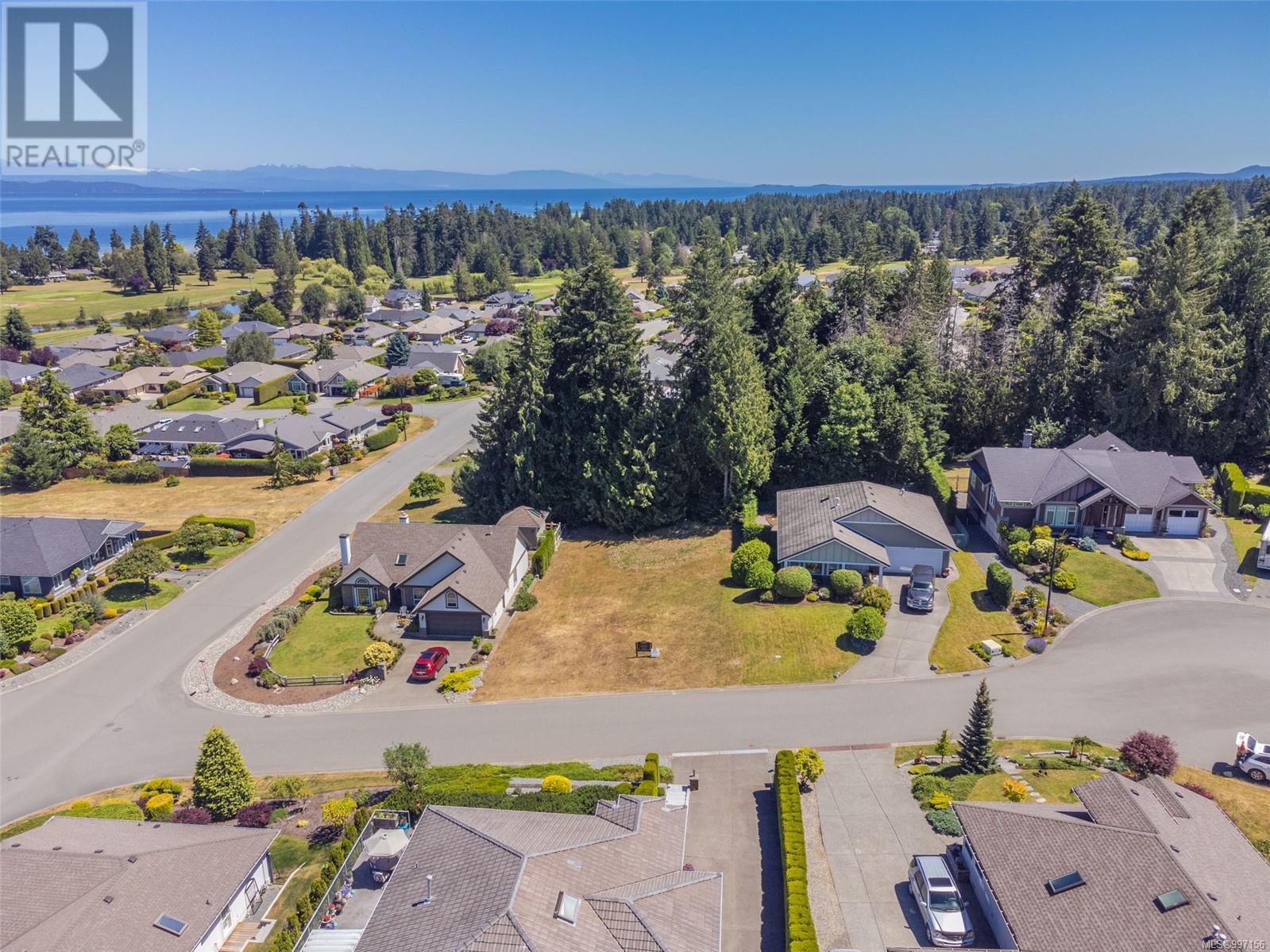 530 Sandwedge Close located in Qualicum Beach, British Columbia